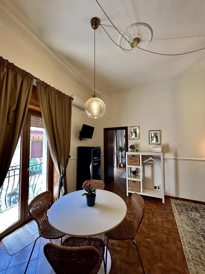 Appartamento Nel Cuore Di Napoli - Apartment In The Heart Of Naples